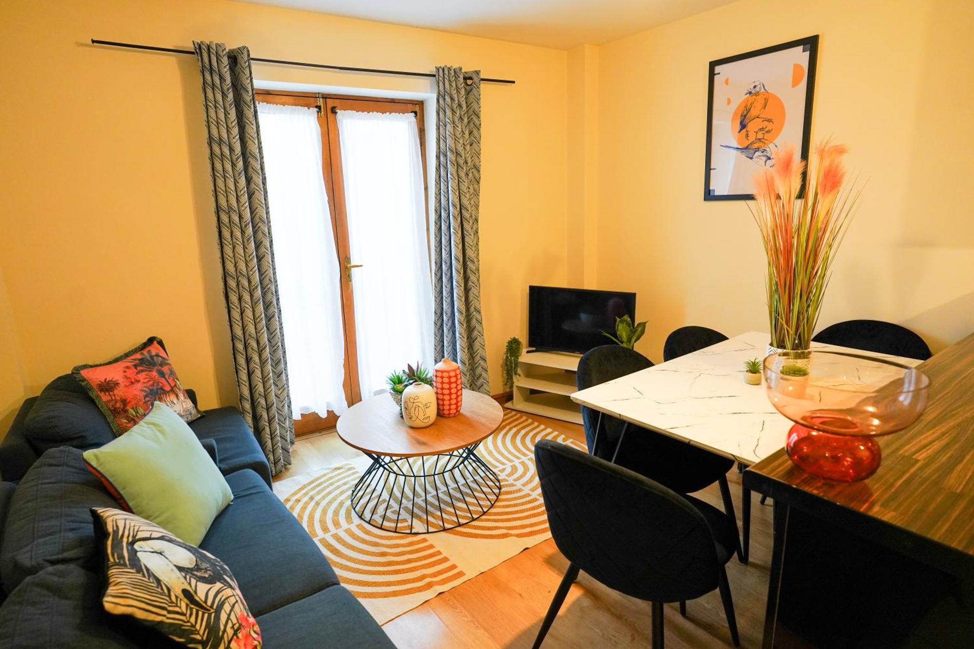 Eagle Homely Apartment *